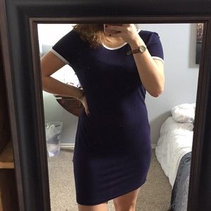 White outlined fitted dress.